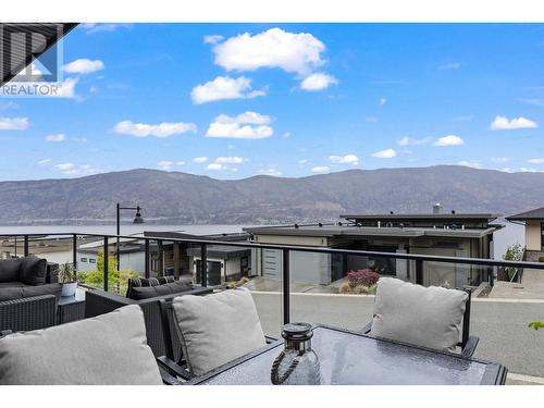 3415 Water Birch Circle, Kelowna, BC - Outdoor