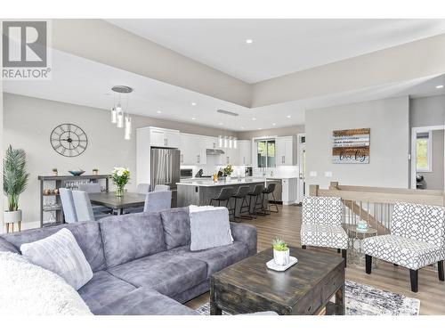 3415 Water Birch Circle, Kelowna, BC - Indoor Photo Showing Living Room