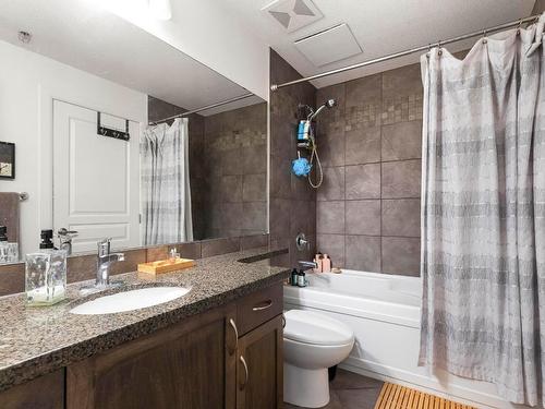 341-654 Cook Road, Kelowna, BC - Indoor Photo Showing Bathroom