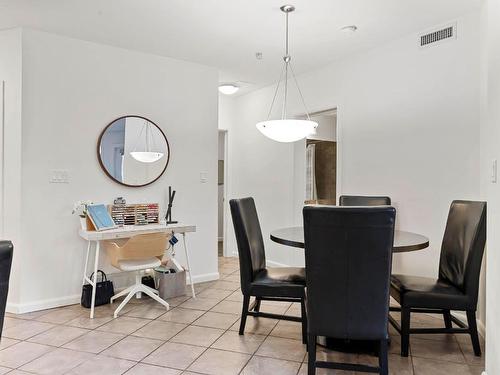 341-654 Cook Road, Kelowna, BC - Indoor Photo Showing Dining Room