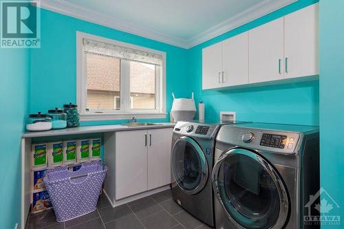 889 Bunchberry Way, Ottawa, ON - Indoor Photo Showing Laundry Room