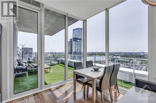Eat-in area with views of the lake. - 111 Champagne Avenue S Unit#2004, Ottawa, ON - Indoor