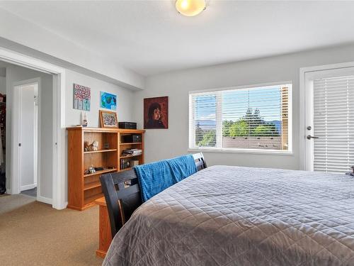 301-4205 27 Street, Vernon, BC - Indoor Photo Showing Bedroom