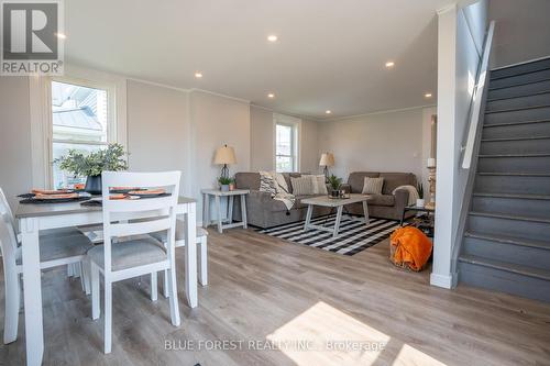460 Wallace Street, Chatham-Kent, ON - Indoor Photo Showing Dining Room
