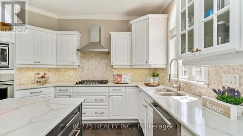 301 East Rivertrace Walk, London, ON - Indoor Photo Showing Kitchen With Double Sink With Upgraded Kitchen