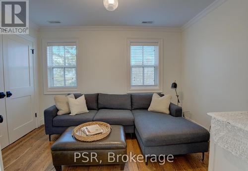 236 Elizabeth Street, Guelph, ON - Indoor Photo Showing Living Room