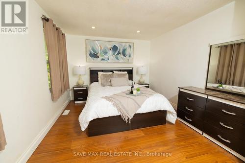 133 Jansen Avenue, Kitchener, ON - Indoor Photo Showing Bedroom
