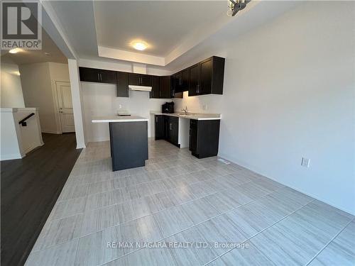 53 - 4552 Portage Road, Niagara Falls, ON - Indoor Photo Showing Kitchen