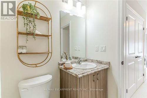 8 Birot Lane, Hamilton, ON - Indoor Photo Showing Bathroom