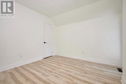 195 Sherman Avenue, Hamilton, ON - Indoor Photo Showing Other Room