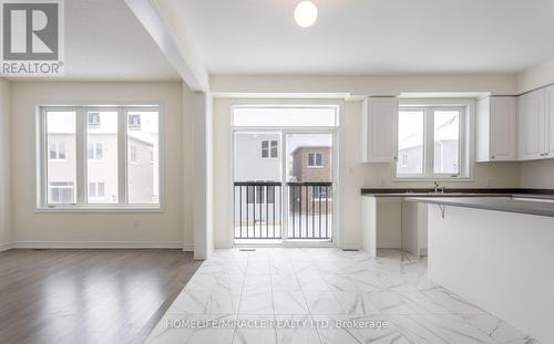 257 Chippewa Avenue N, Shelburne, ON - Indoor Photo Showing Kitchen