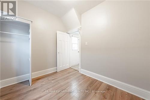 16 Tragina Avenue S, Hamilton, ON - Indoor Photo Showing Other Room