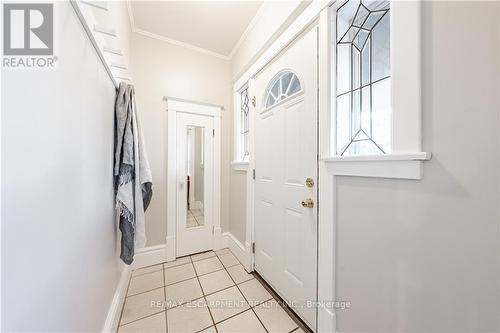16 Tragina Avenue S, Hamilton, ON - Indoor Photo Showing Other Room