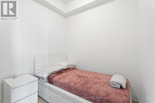 4007 - 70 Annie Craig Drive, Toronto, ON - Indoor Photo Showing Bedroom