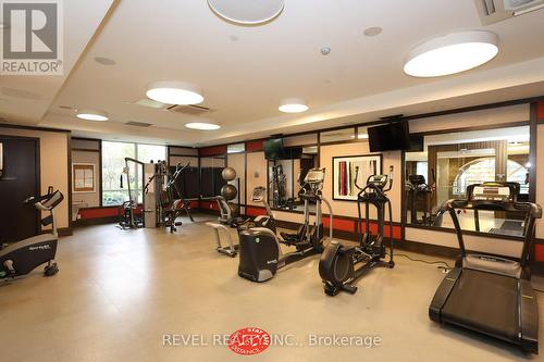 1724 - 2 Eva Road, Toronto, ON - Indoor Photo Showing Gym Room