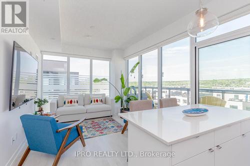 B623 - 1119 Cooke Boulevard, Burlington, ON - Indoor Photo Showing Living Room