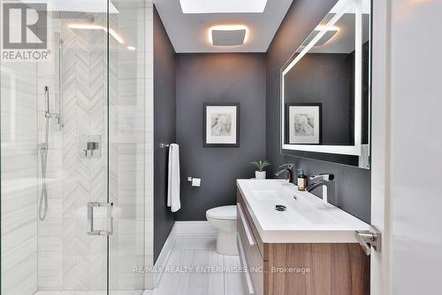 1144 Streambank Drive, Mississauga, ON - Indoor Photo Showing Bathroom