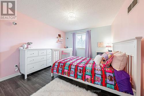3083 Fontana Court, Burlington, ON - Indoor Photo Showing Bedroom