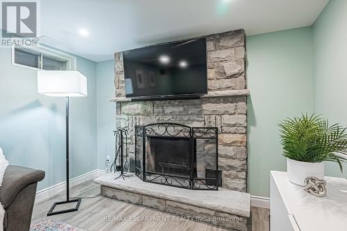 3083 Fontana Court, Burlington, ON - Indoor Photo Showing Living Room With Fireplace