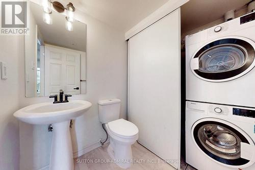 1038 - 55 George Appleton Way, Toronto, ON - Indoor Photo Showing Laundry Room