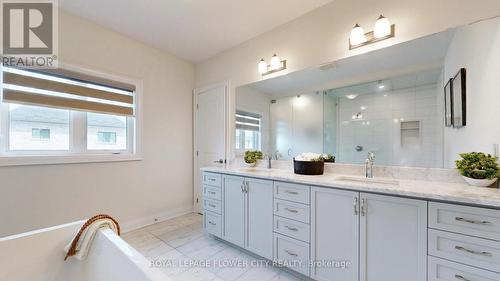 147 Wainfleet Crescent, Vaughan, ON - Indoor Photo Showing Bathroom