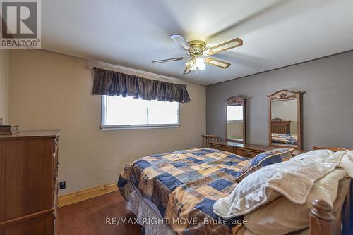 13 Eleanor Road, Orillia, ON - Indoor Photo Showing Bedroom