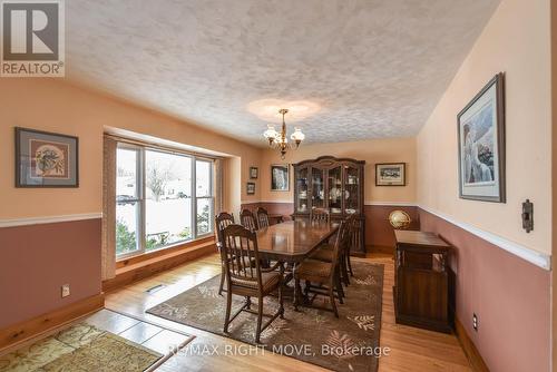 13 Eleanor Road, Orillia, ON - Indoor Photo Showing Dining Room