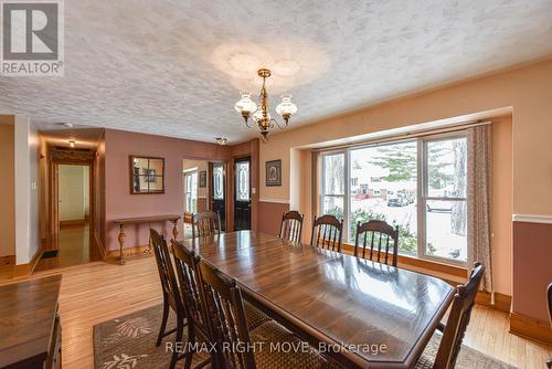 13 Eleanor Road, Orillia, ON - Indoor Photo Showing Dining Room