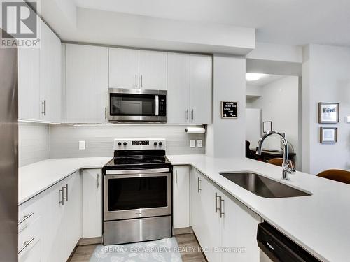 310 - 320 Plains Road E, Burlington, ON - Indoor Photo Showing Kitchen