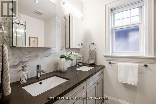 554 Briar Hill Avenue, Toronto, ON - Indoor Photo Showing Bathroom