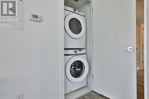 1808 - 55 Ontario Street, Toronto, ON - Indoor Photo Showing Laundry Room