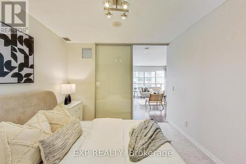 805 - 70 Town Centre Court, Toronto, ON - Indoor Photo Showing Bedroom