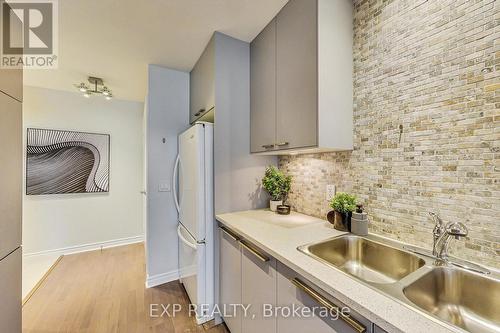 805 - 70 Town Centre Court, Toronto, ON - Indoor Photo Showing Kitchen With Double Sink