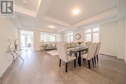 11 Upbound Court, East Gwillimbury, ON - Indoor Photo Showing Dining Room