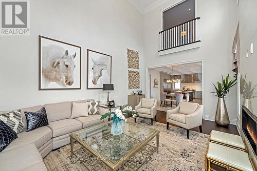 2 Appleyard Avenue, Vaughan (Kleinburg), ON - Indoor Photo Showing Living Room