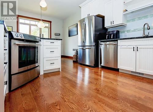 32 Blackberry Street, Kitimat, BC - Indoor Photo Showing Kitchen