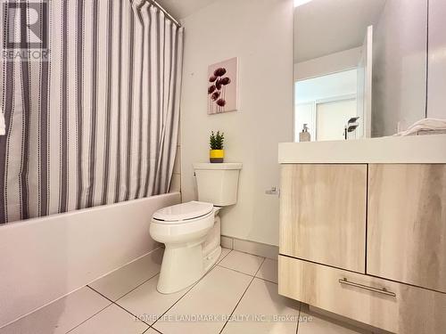 2205 - 251 Jarvis Street, Toronto, ON - Indoor Photo Showing Bathroom
