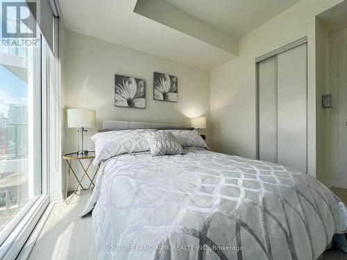 2205 - 251 Jarvis Street, Toronto, ON - Indoor Photo Showing Bedroom