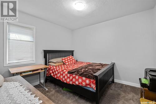 1010 Riverside Drive, Prince Albert, SK - Indoor Photo Showing Bedroom