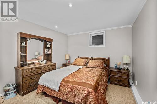 1010 Riverside Drive, Prince Albert, SK - Indoor Photo Showing Bedroom