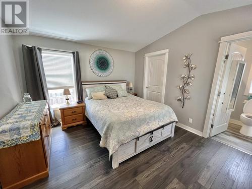 2130 Golden Pond Road, Quesnel, BC - Indoor Photo Showing Bedroom