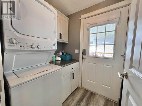 2130 Golden Pond Road, Quesnel, BC - Indoor Photo Showing Laundry Room