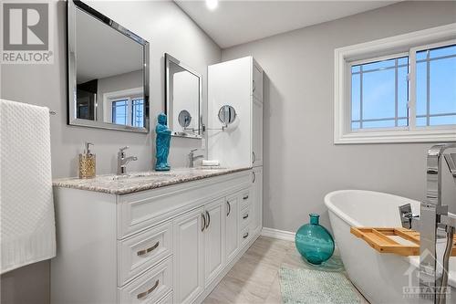 47 Tauvette Street, Ottawa, ON - Indoor Photo Showing Bathroom