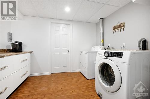 47 Tauvette Street, Ottawa, ON - Indoor Photo Showing Laundry Room