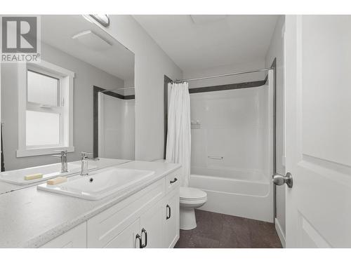 11511 Bottom Wood Lake Road Unit# 4, Lake Country, BC - Indoor Photo Showing Bathroom