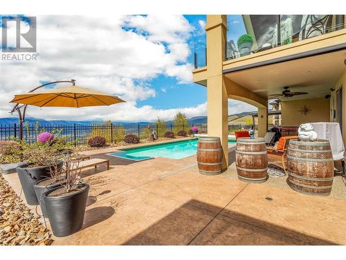 1756 Birkdale Avenue, Kelowna, BC - Outdoor With In Ground Pool