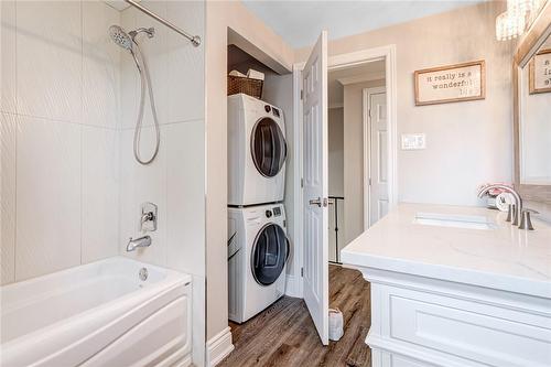 424 Mount Albion Road, Hamilton, ON - Indoor Photo Showing Laundry Room
