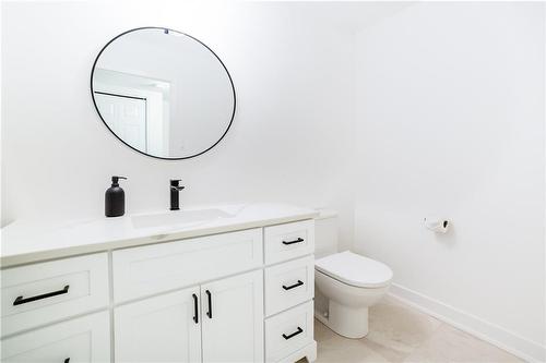 837 Danforth Place, Burlington, ON - Indoor Photo Showing Bathroom