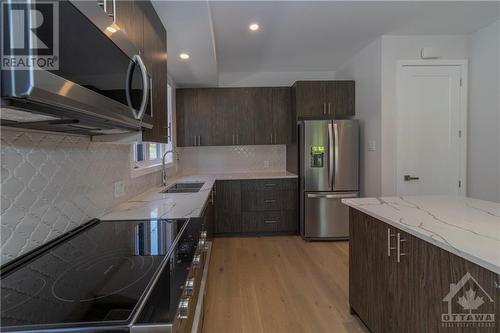 810 Star Private, Ottawa, ON - Indoor Photo Showing Kitchen With Double Sink