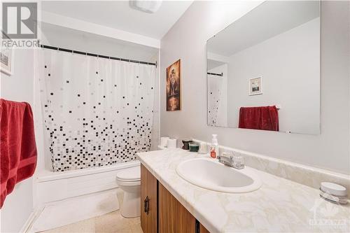 26D Sonnet Crescent, Ottawa, ON - Indoor Photo Showing Bathroom